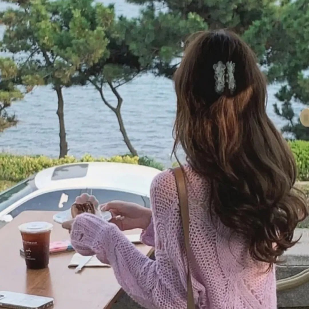 滚女揾老衬